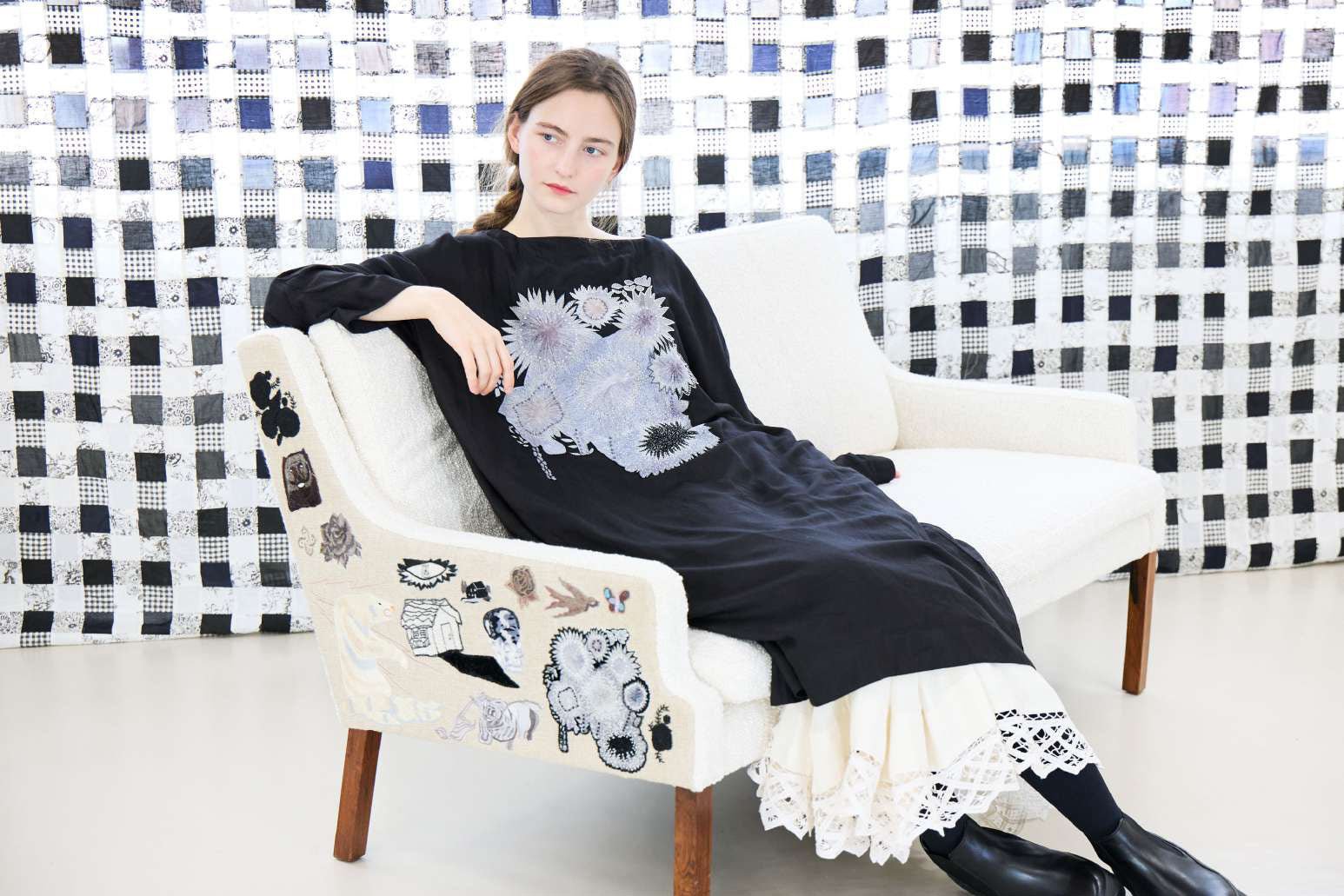 AODRESS - Flowers Blooming Desert Dress in Black