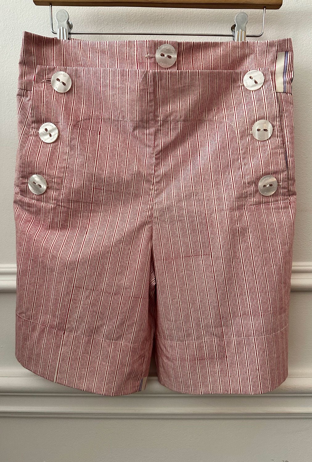 THIERRY COLSON - Bastian Shorts in Red + Neel Pirate Stripes