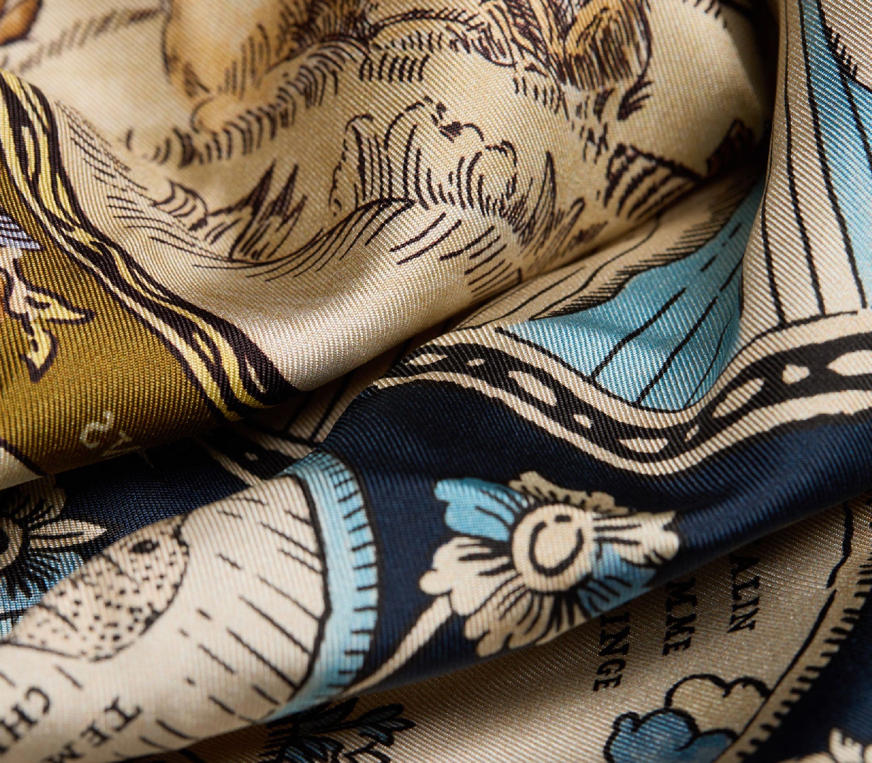INOUI EDITIONS - Chance 65 Square Scarf in Navy/Gold