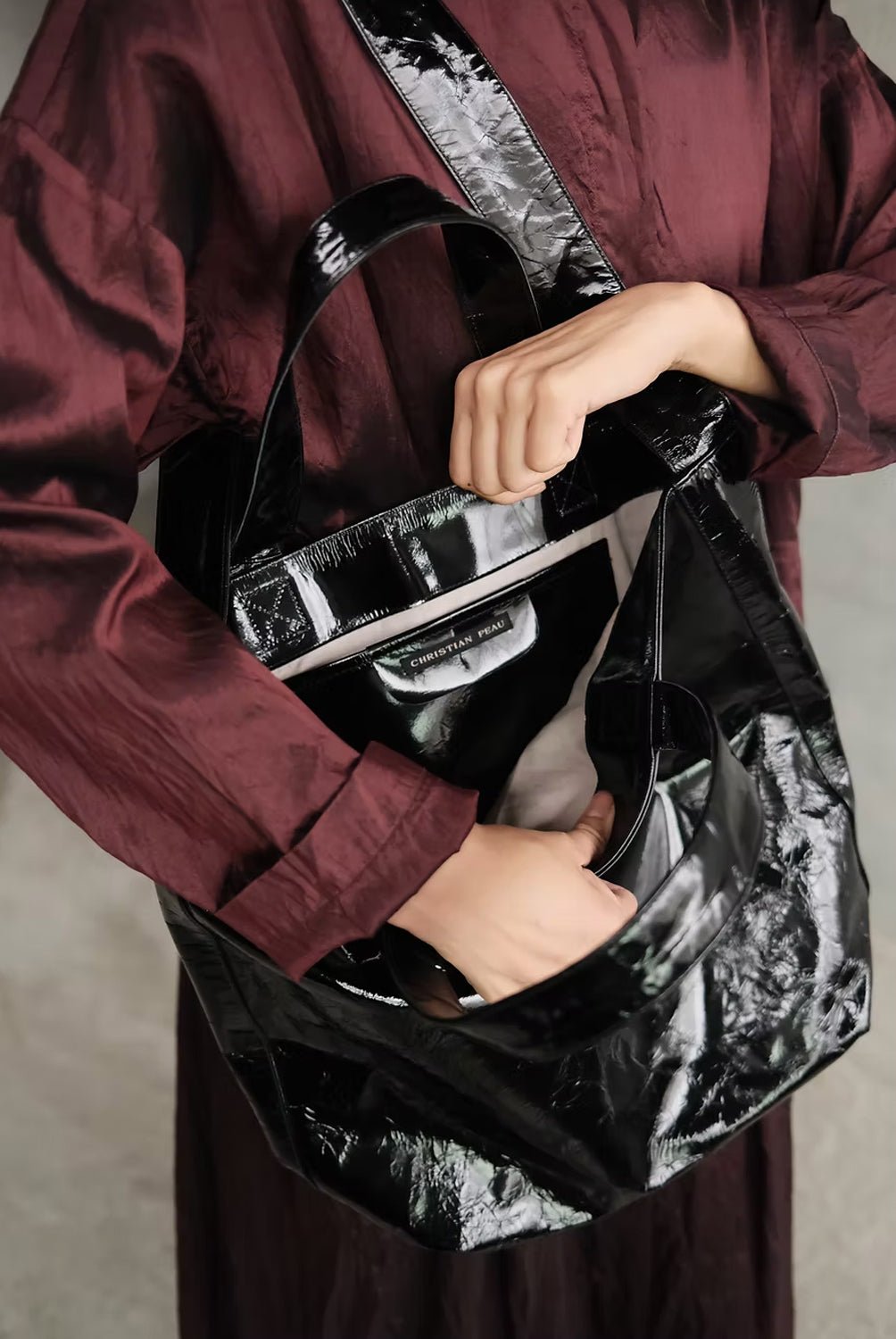 CHRISTIAN PEAU - 2-Way Tote in Shiny Black