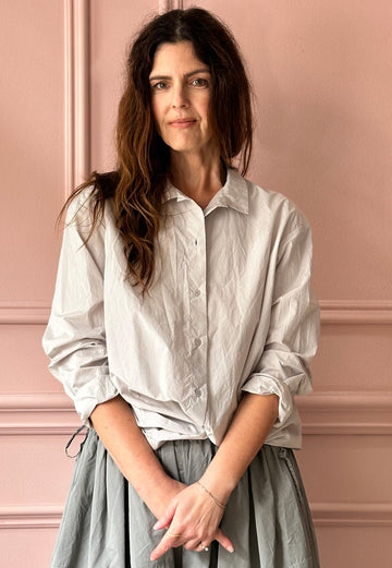 MANUELLE GUIBAL - Small Shirt Babe in IDROFIX
