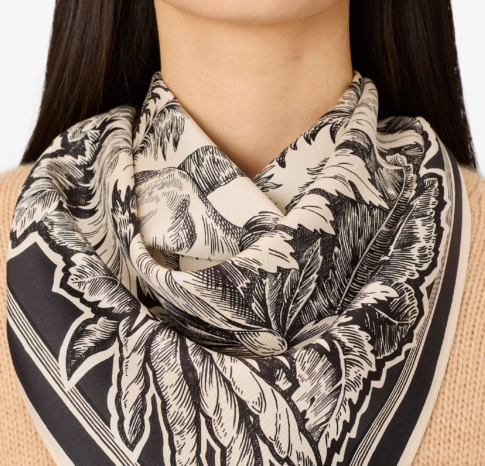 INOUI EDITIONS - BANGALOR Square 65cm Scarf in BLACK