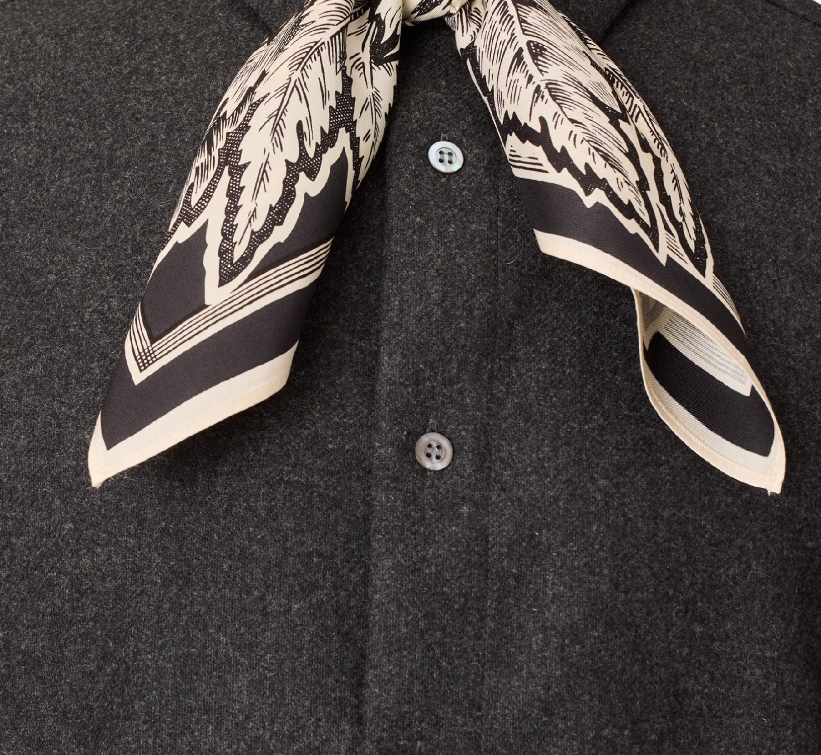 INOUI EDITIONS - BANGALOR Square 65cm Scarf in BLACK