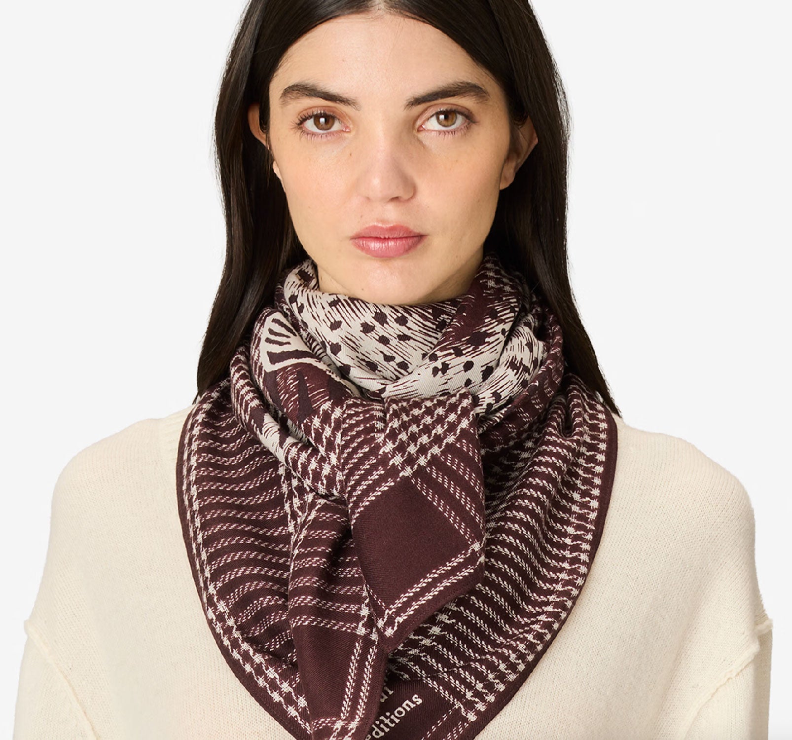 INOUI EDITIONS - Square Scarf 100 Jorgen in Burgundy