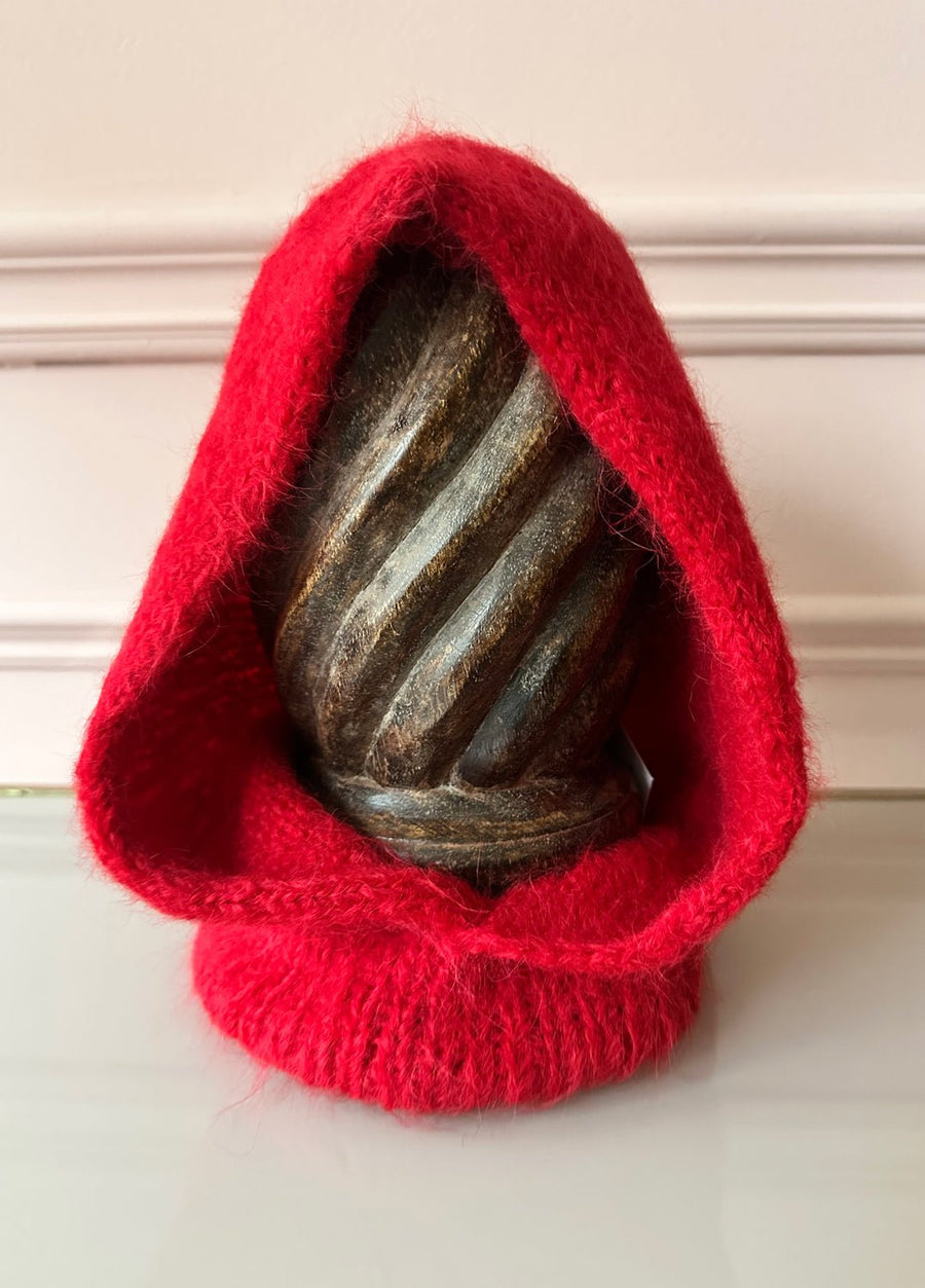 KARAKORAM - Knitted Hood in Red