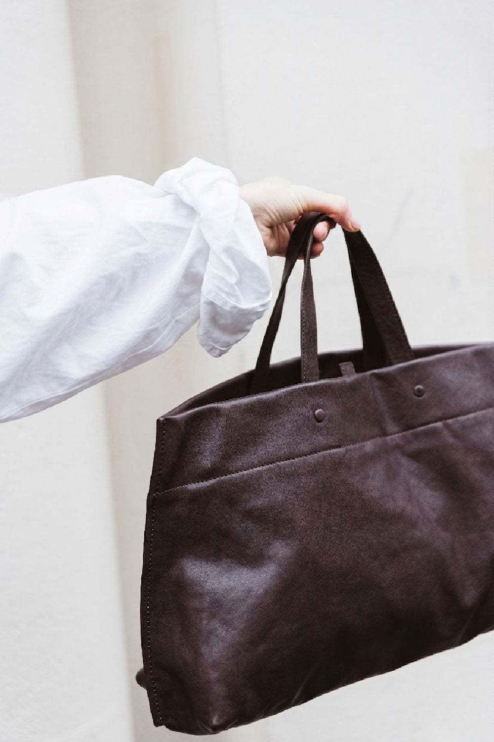 LIHANN GEORGE - Matte Natural Grain Leather ELLI Bag in Deep Espresso