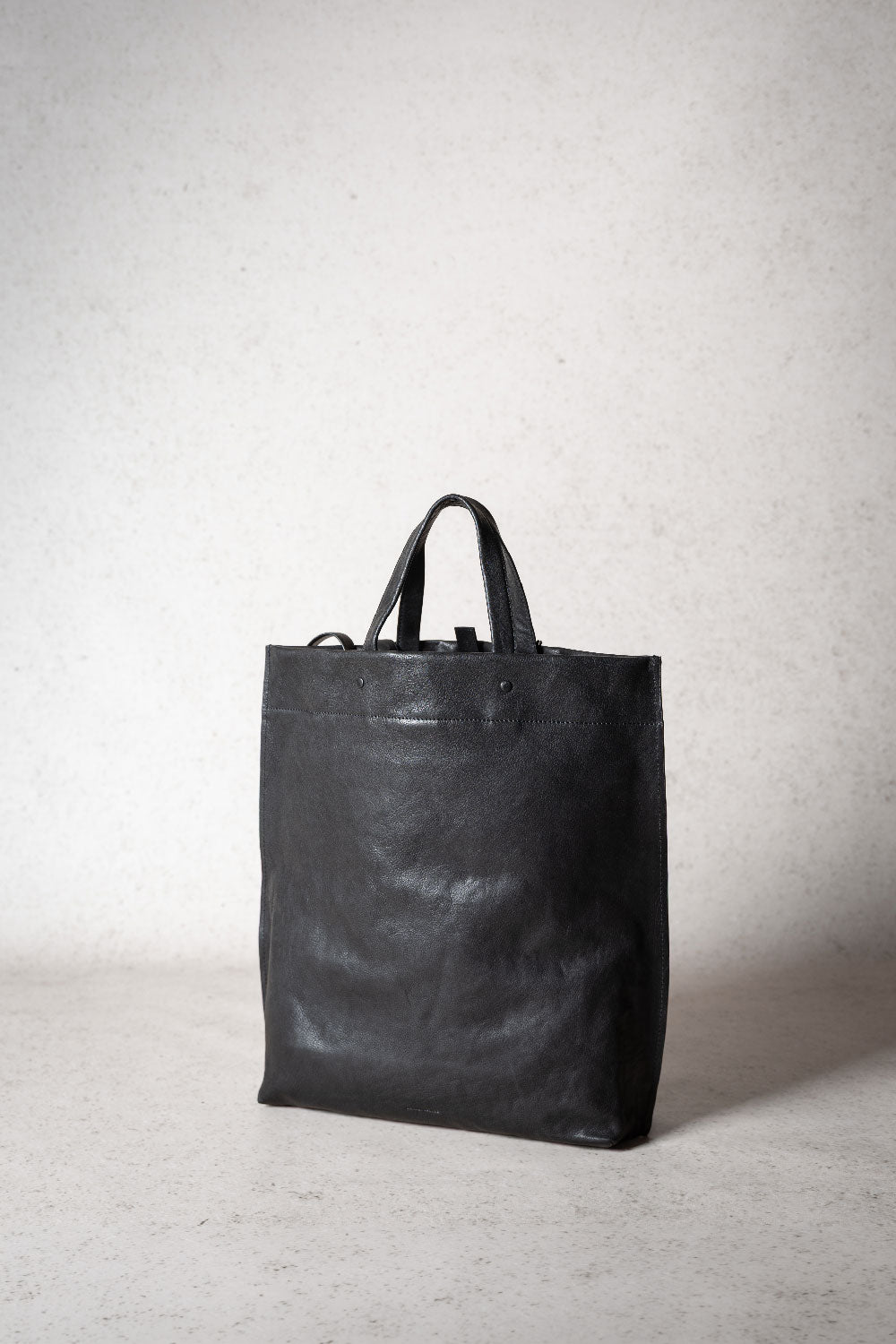 LIHANN GEORGE - Matte Natural Grain Leather JANI Bag in Slate Black