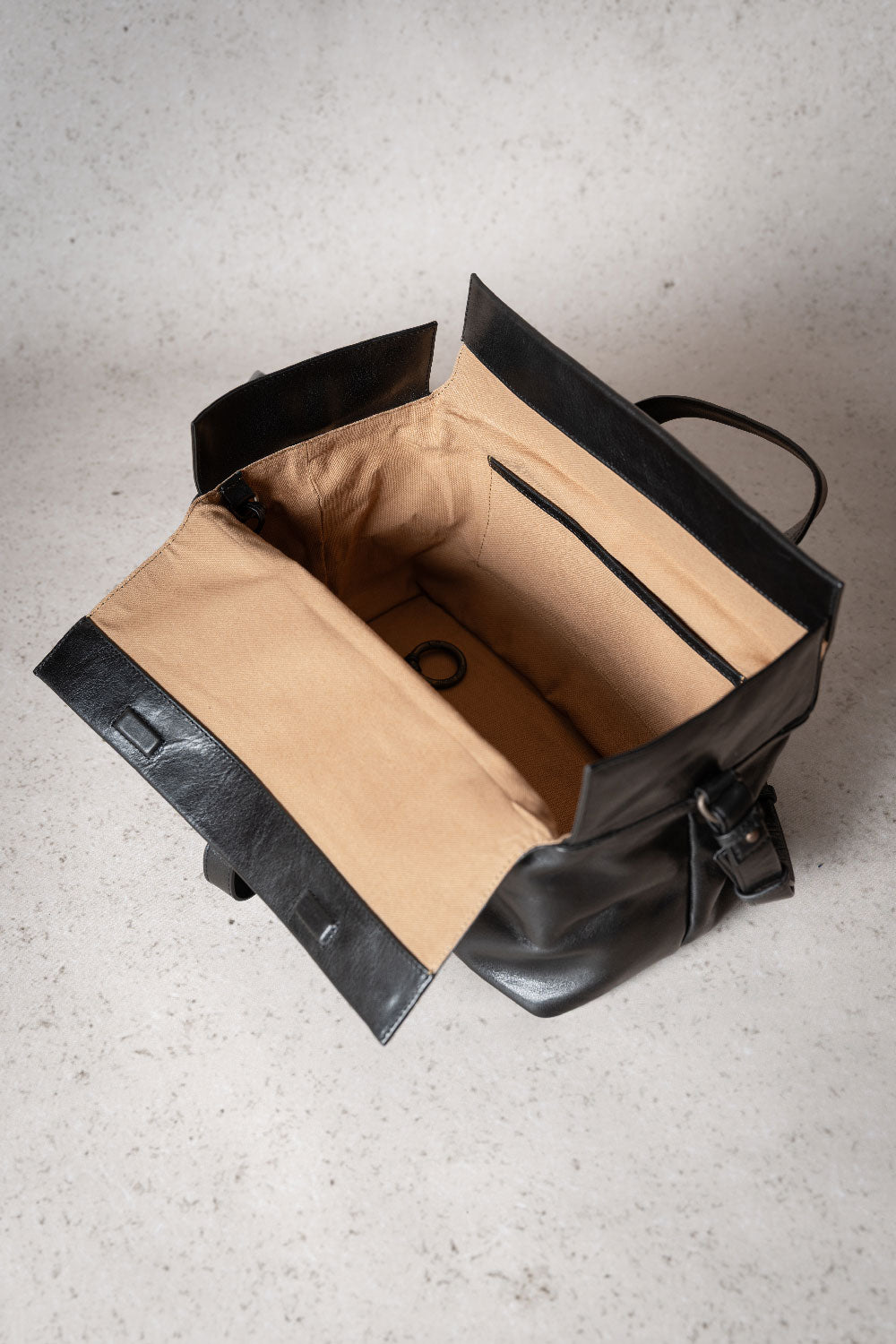 LIHANN GEORGE - Matte Natural Grain Leather LILI Bag in Black