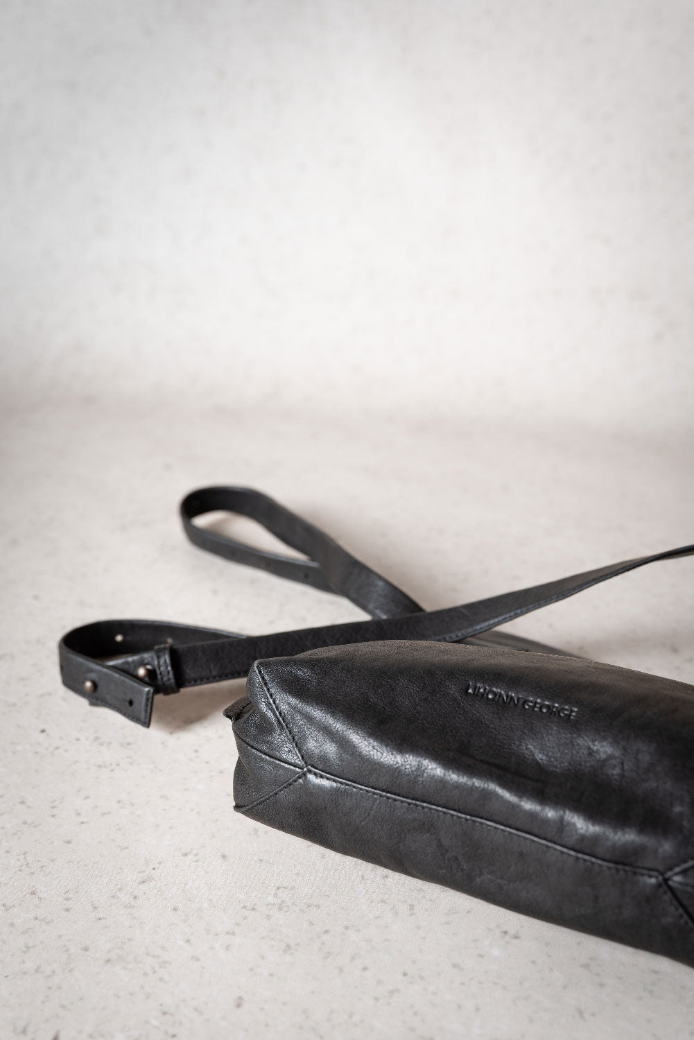 LIHANN GEORGE - Matte Natural Grain Leather SIENI Bag in BLACK