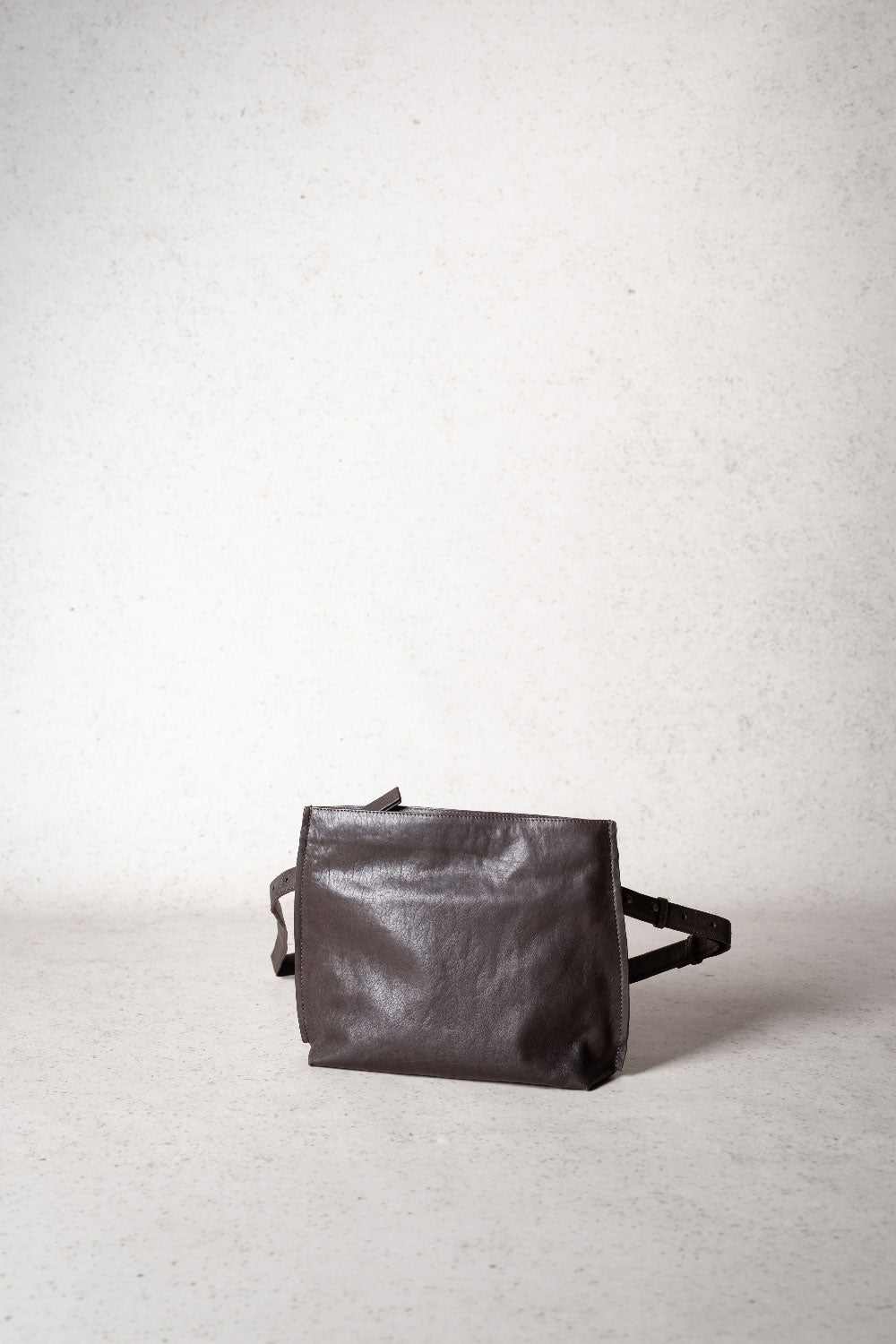 LIHANN GEORGE - Matte Natural Grain Leather SIENI Bag in DEEP ESPRESSO