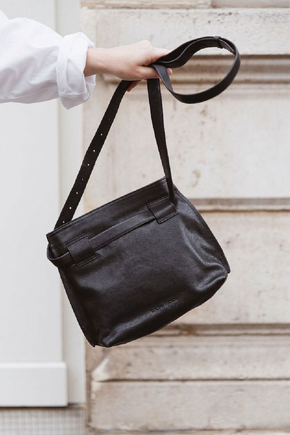 LIHANN GEORGE - Matte Natural Grain Leather SIENI Bag in BLACK