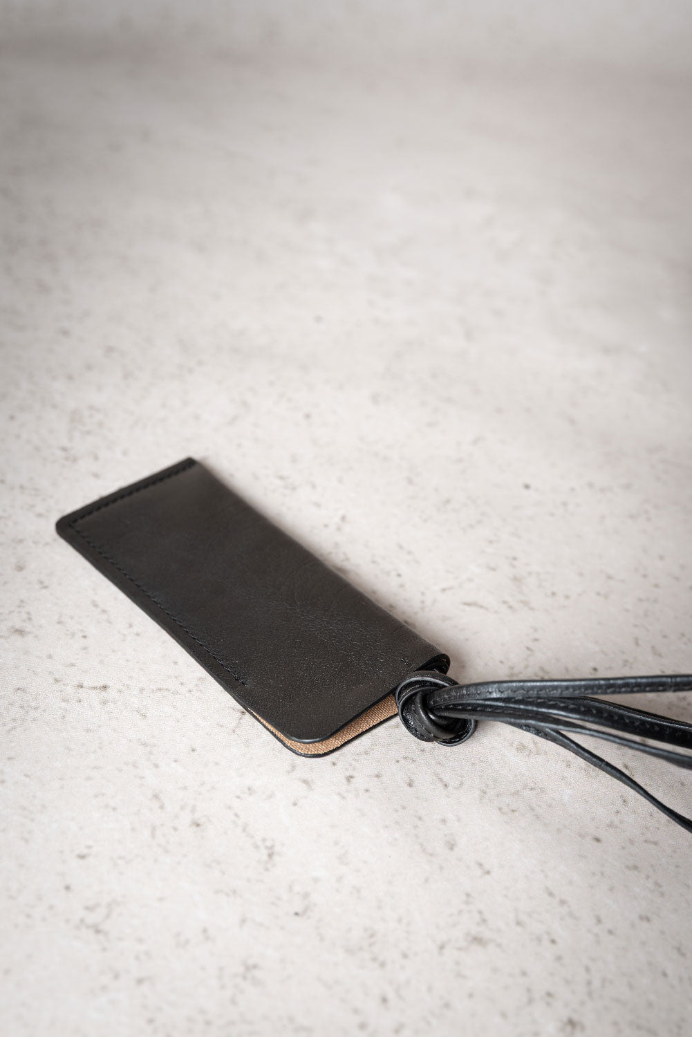 LIHANN GEORGE - Crushed Grain Leather SUNI Pouch in Black