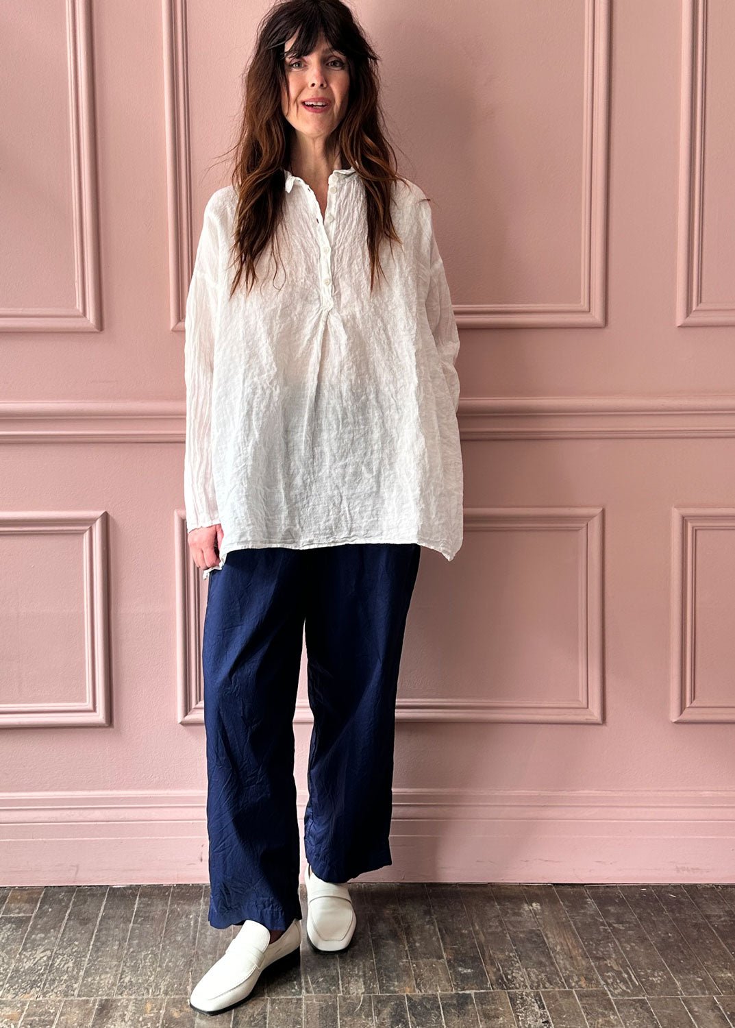 MANUELLE GUIBAL - Big Shirt Natsu in Milk