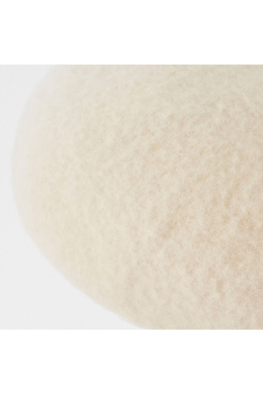 MATURE HA - Cashmere Beret in WHITE