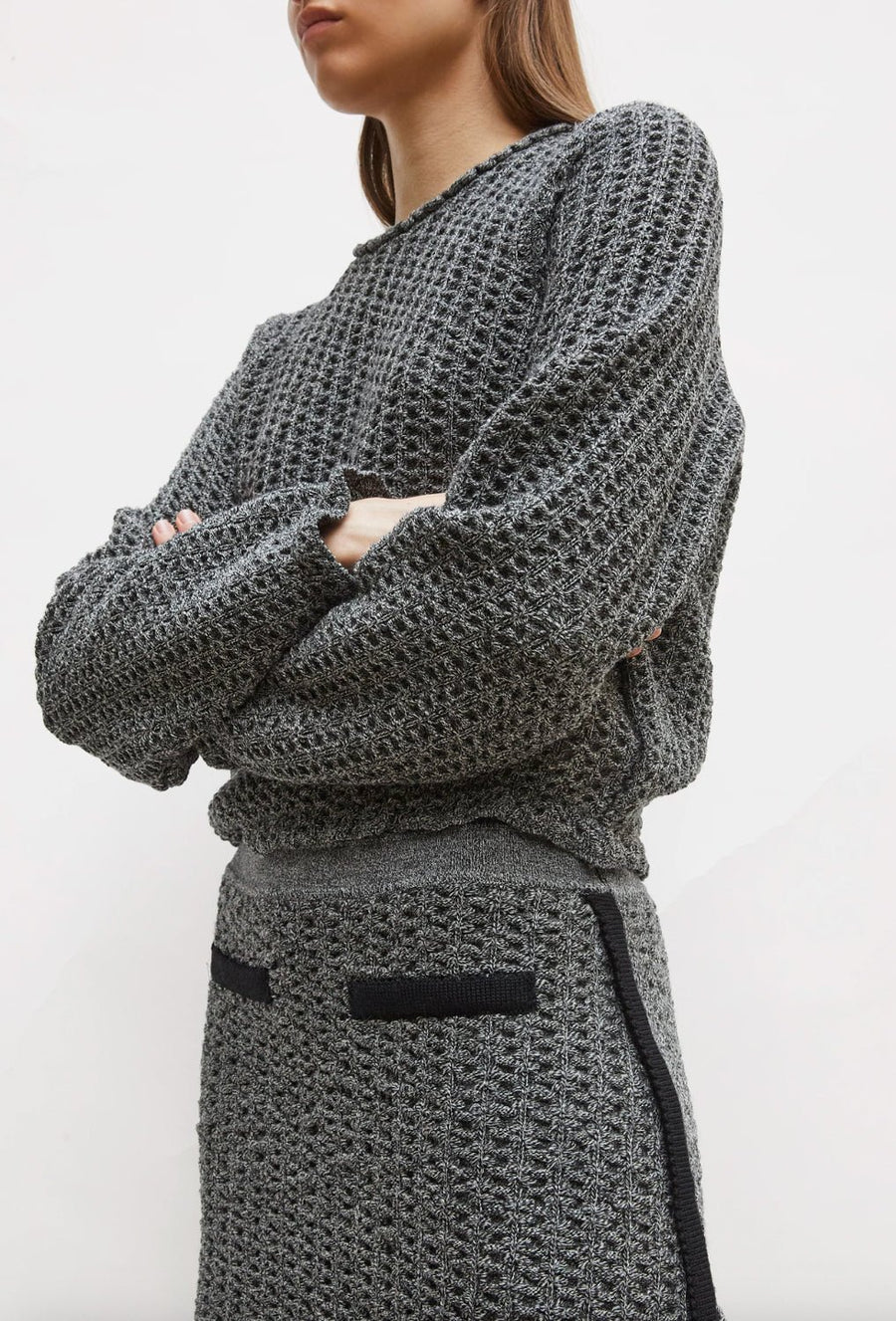 MOLLI - Dahlia Pullover Seater in Black Mottled