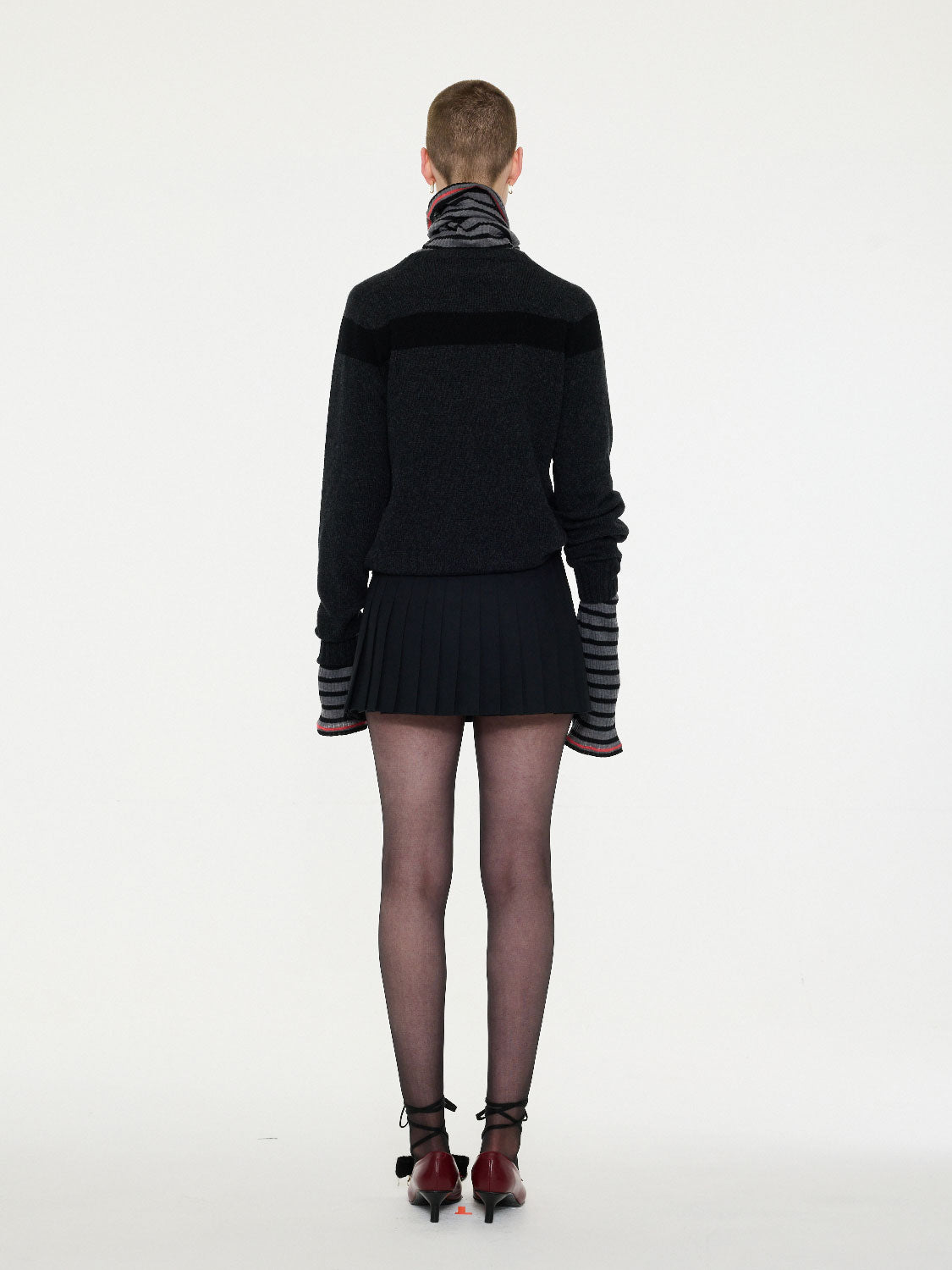 LA FETICHE - OSSIE GRAPHIC YOKE SWEATER in GREY/BLACK