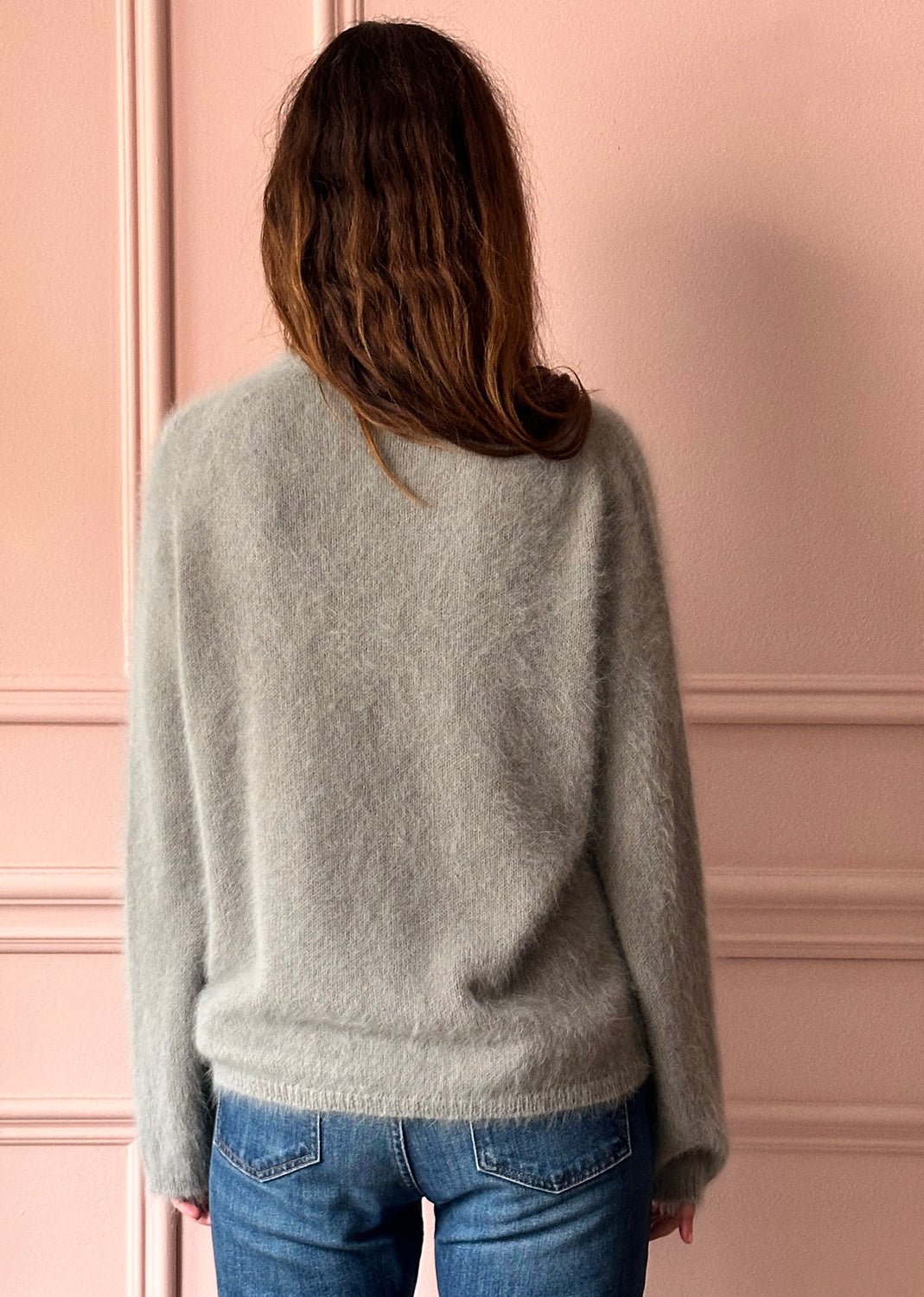 ROBERTO COLLINA - V-Neck Pullover in Taupe