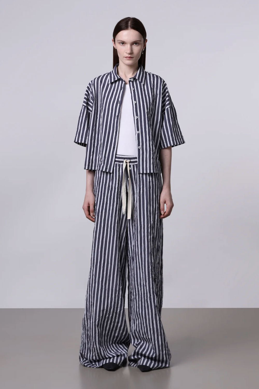 ROBERTO COLLINA - Wide legged Pants in Navy Stripes