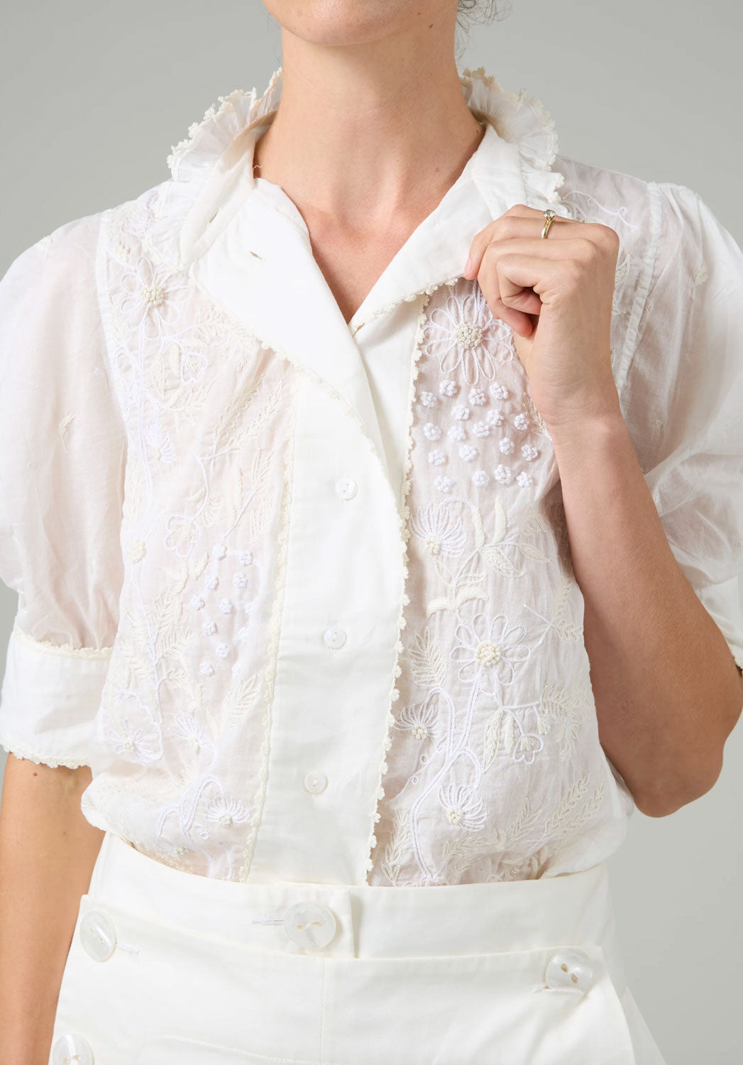 THIERRY COLSON - Vita Embroidered Floral Blouse in Off-White
