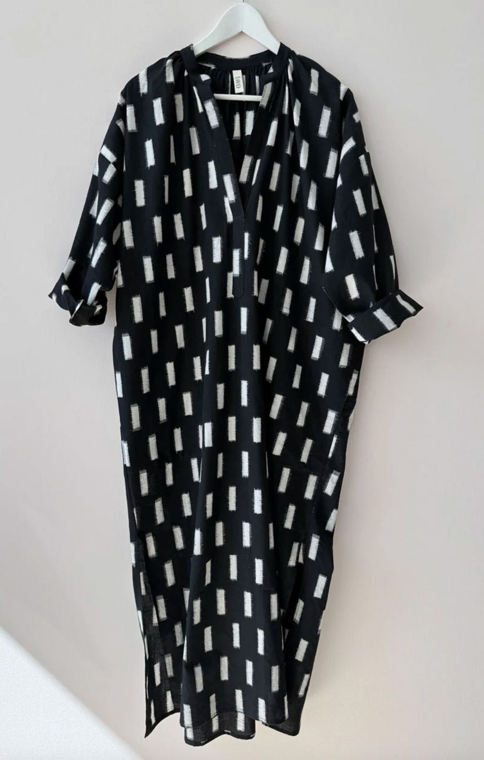 TWO NY - Ikat Woven Caftan in Black and White