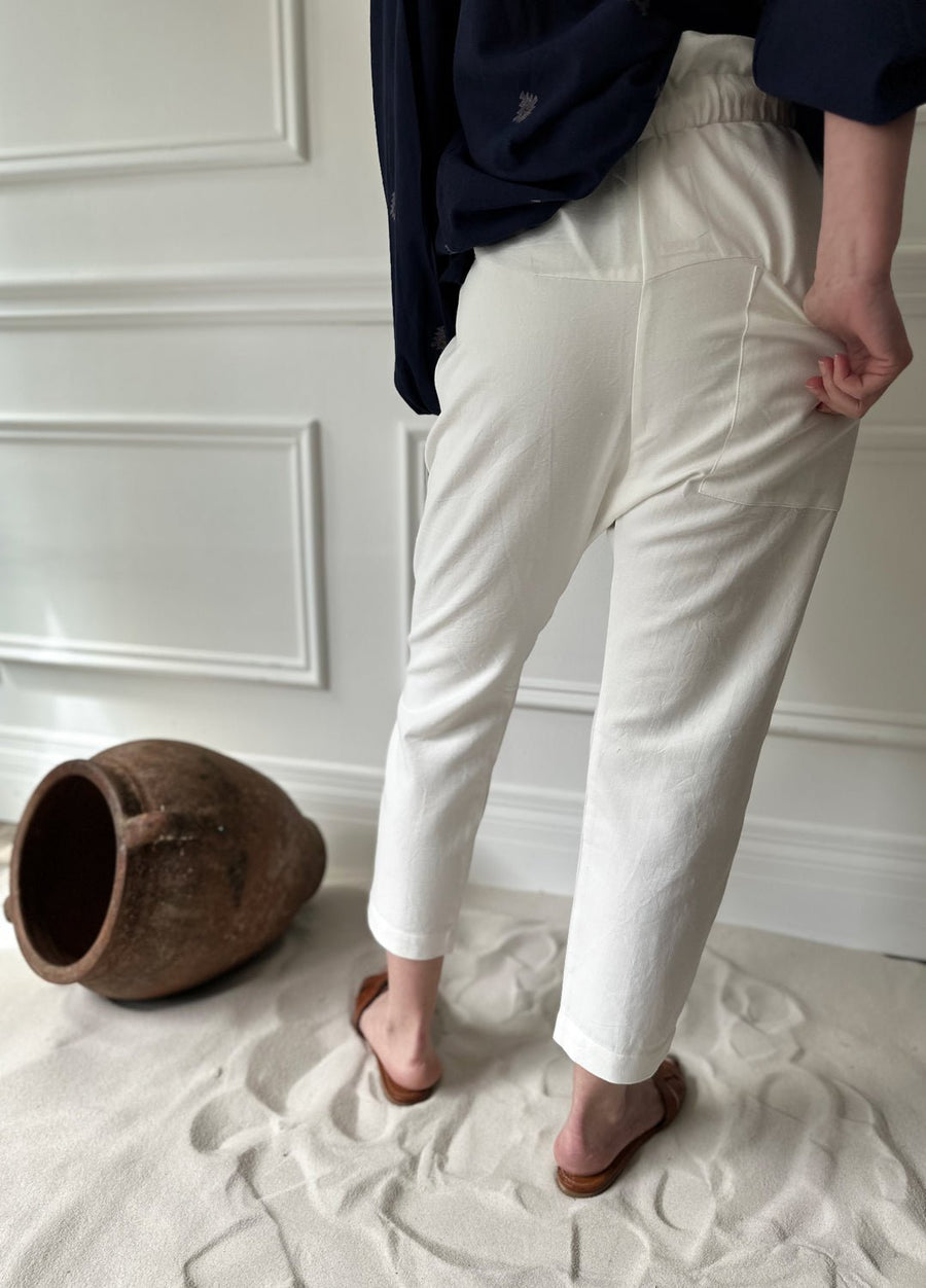 Two NY - Paperbag Drawstring Pants in White