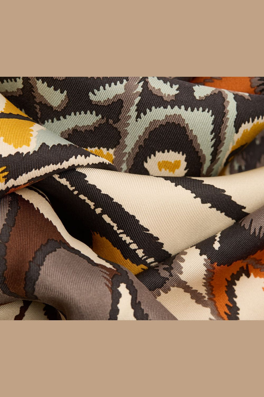 INOUI EDITIONS - Square 65 Papillons Scarf in Natural