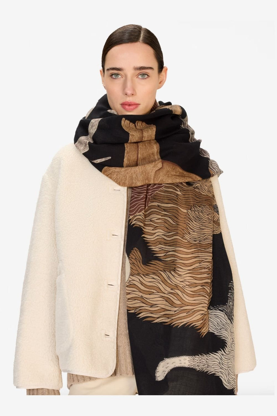 INOUI EDITIONS - Toutou 100 Scarf in Black