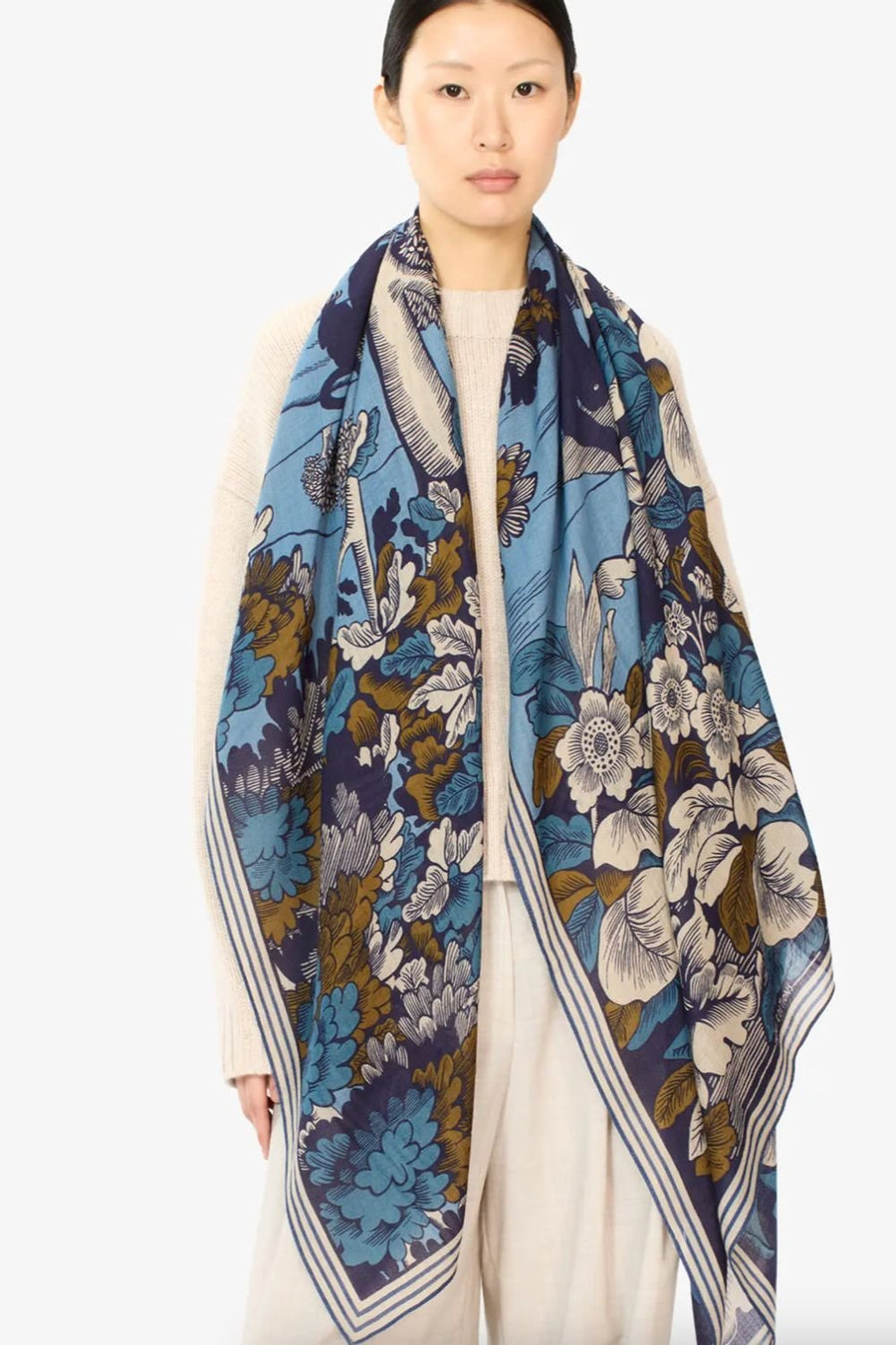 INOUI EDITIONS - Panthere 90 Scarf in Blue