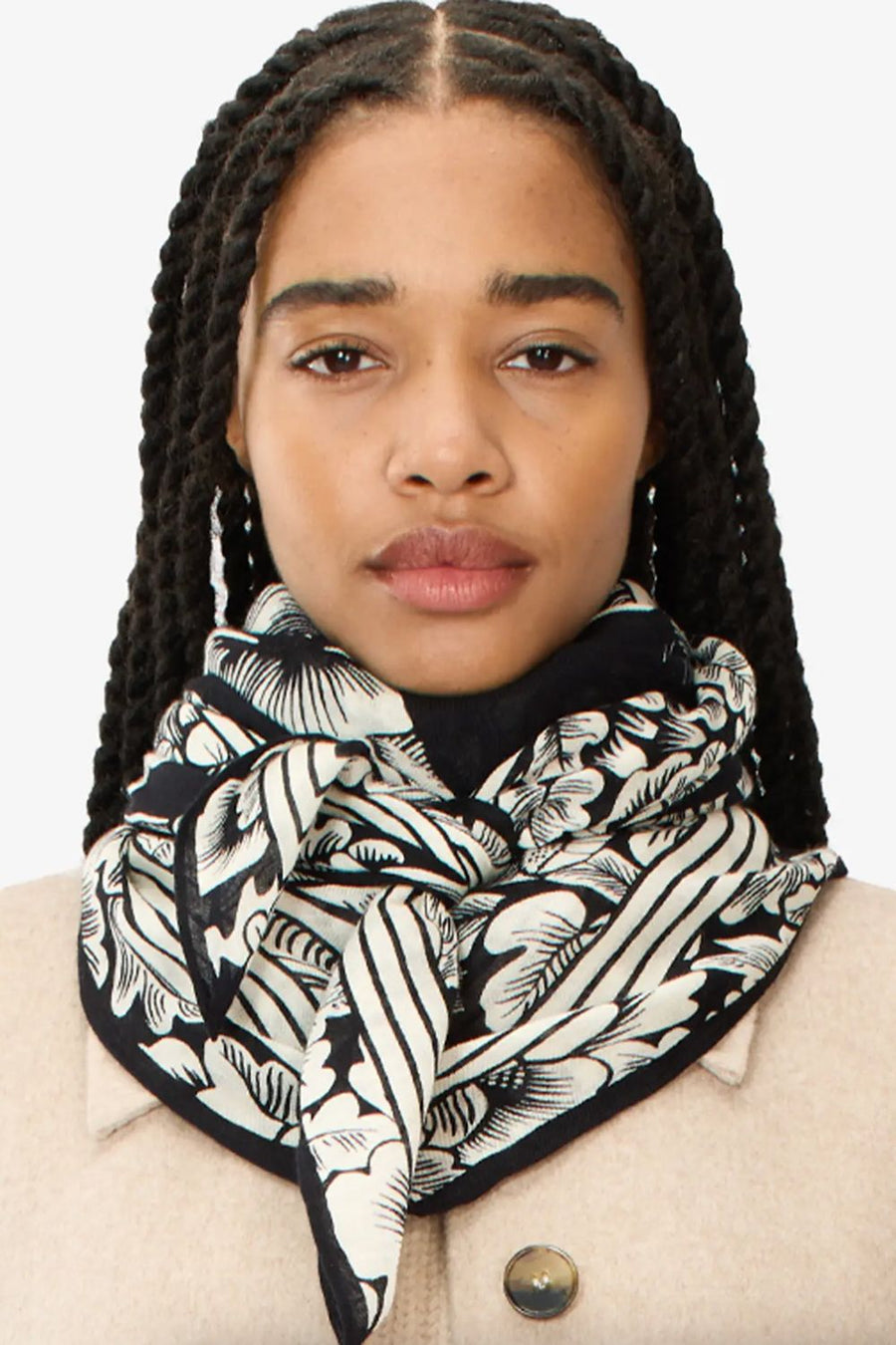 INOUI EDITIONS - 100 Square Panther Scarf in Black