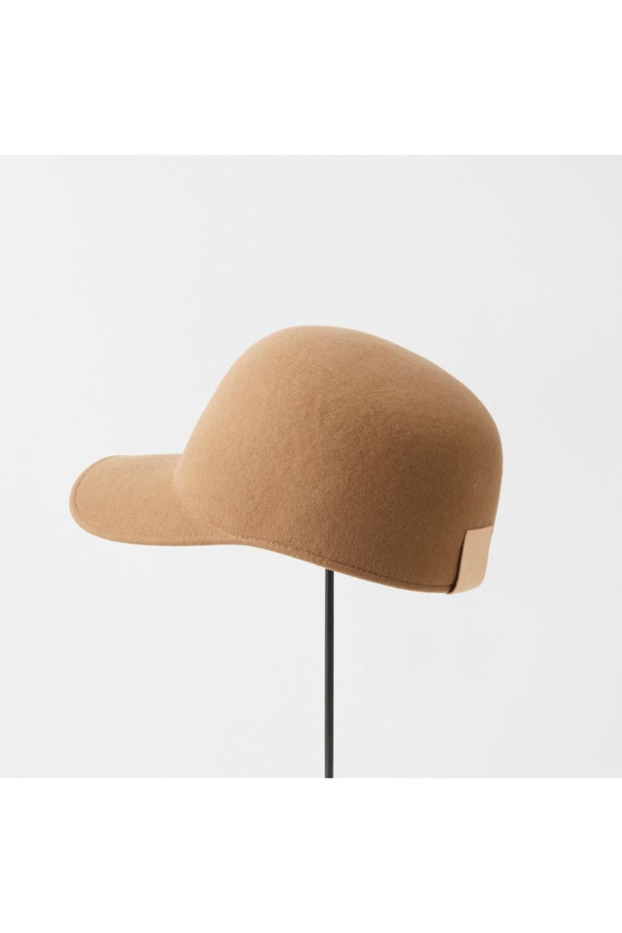 MATURE HA - Merino Wool Felt Cap in Dark Camel