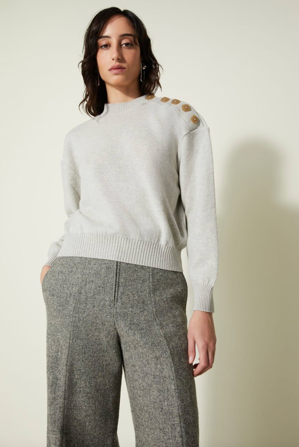 VERONIQUE LEROY - Button-shoulder pullover in Plaster
