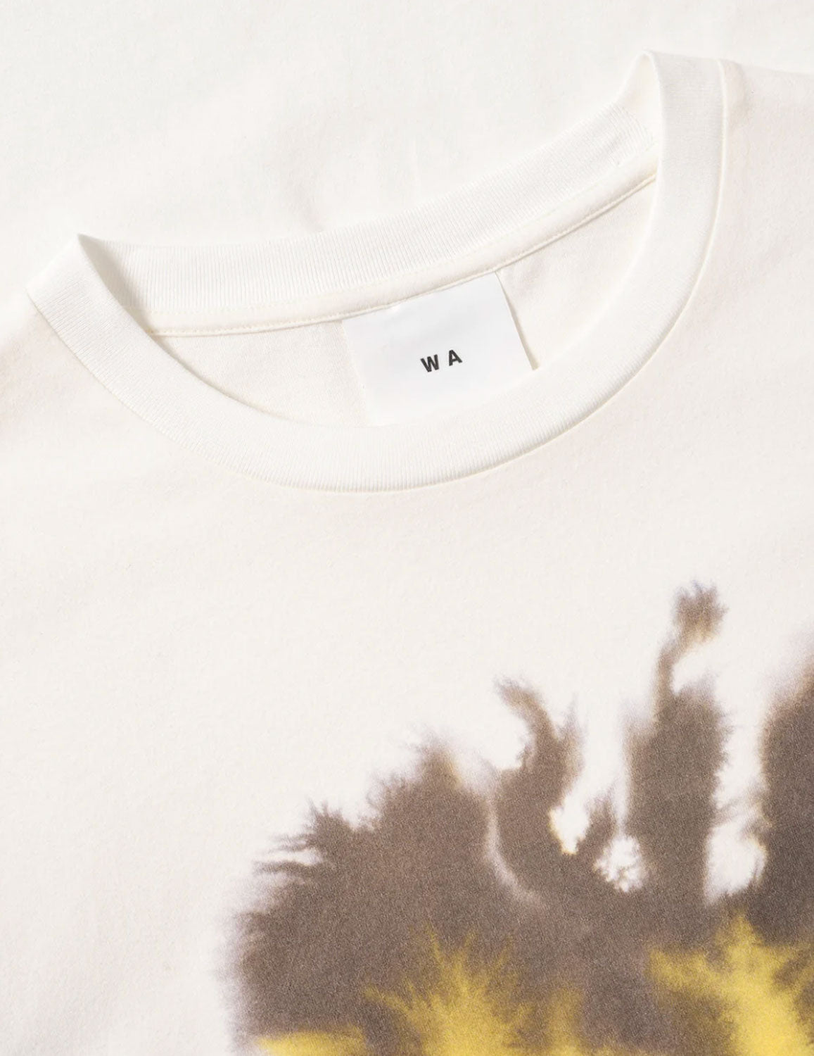 W.I.L.D. A.N.I.M.A.L.S. - Bumblebee T-shirt in Off-white