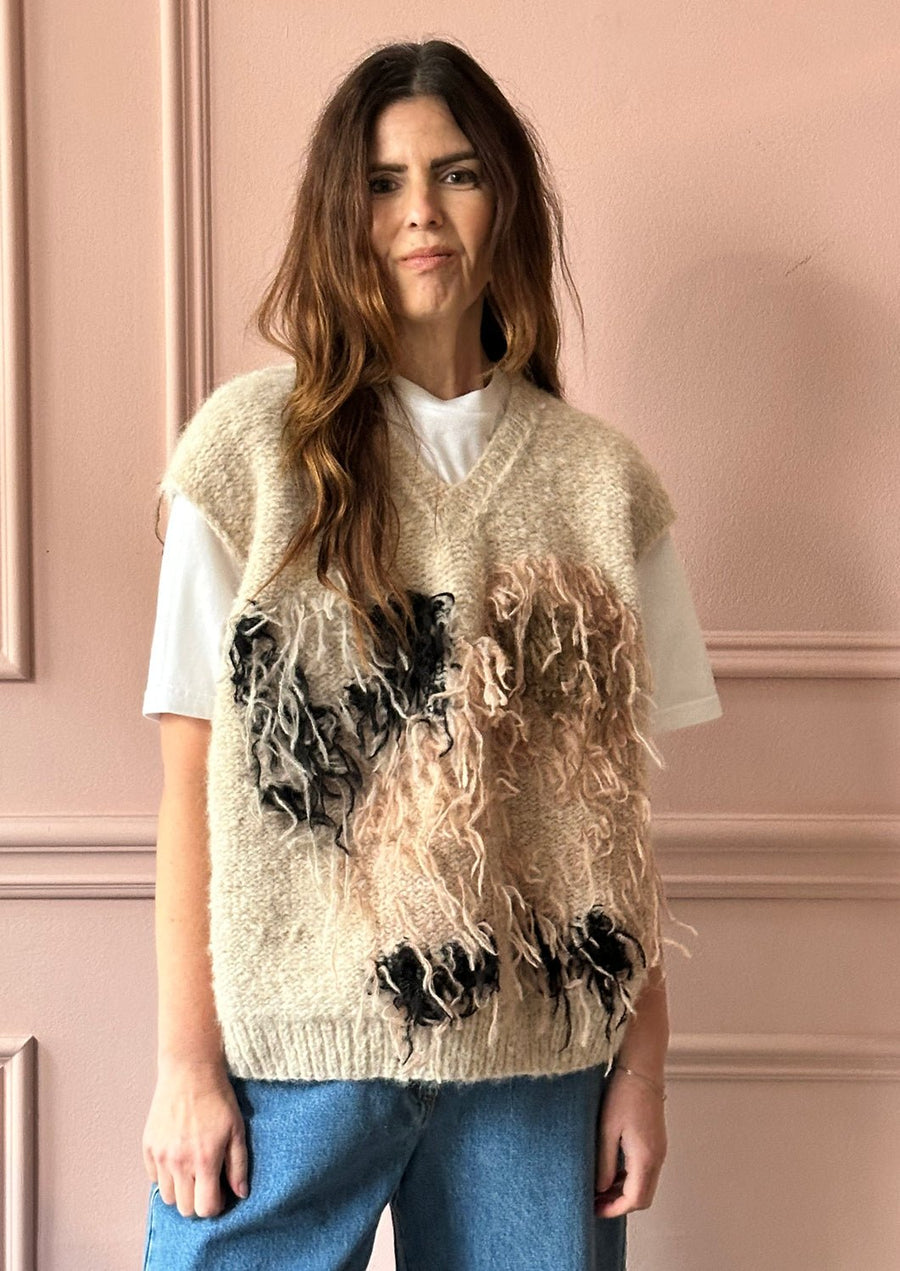 W.I.L.D. A.N.I.M.A.L.S. - Pug, Goats Vest in Beige