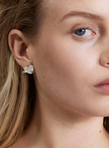 Wouters & Hendrix - SINGLE Small MOM Mother of Pearl Stud Earring in Silver