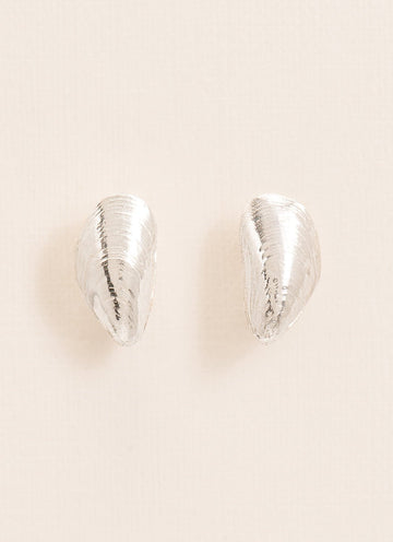 Wouters & Hendrix - Mussel Studs in Sterling Silver