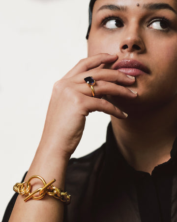 Wouters & Hendrix - Gold Chain Bracelet with T-Bar Closure