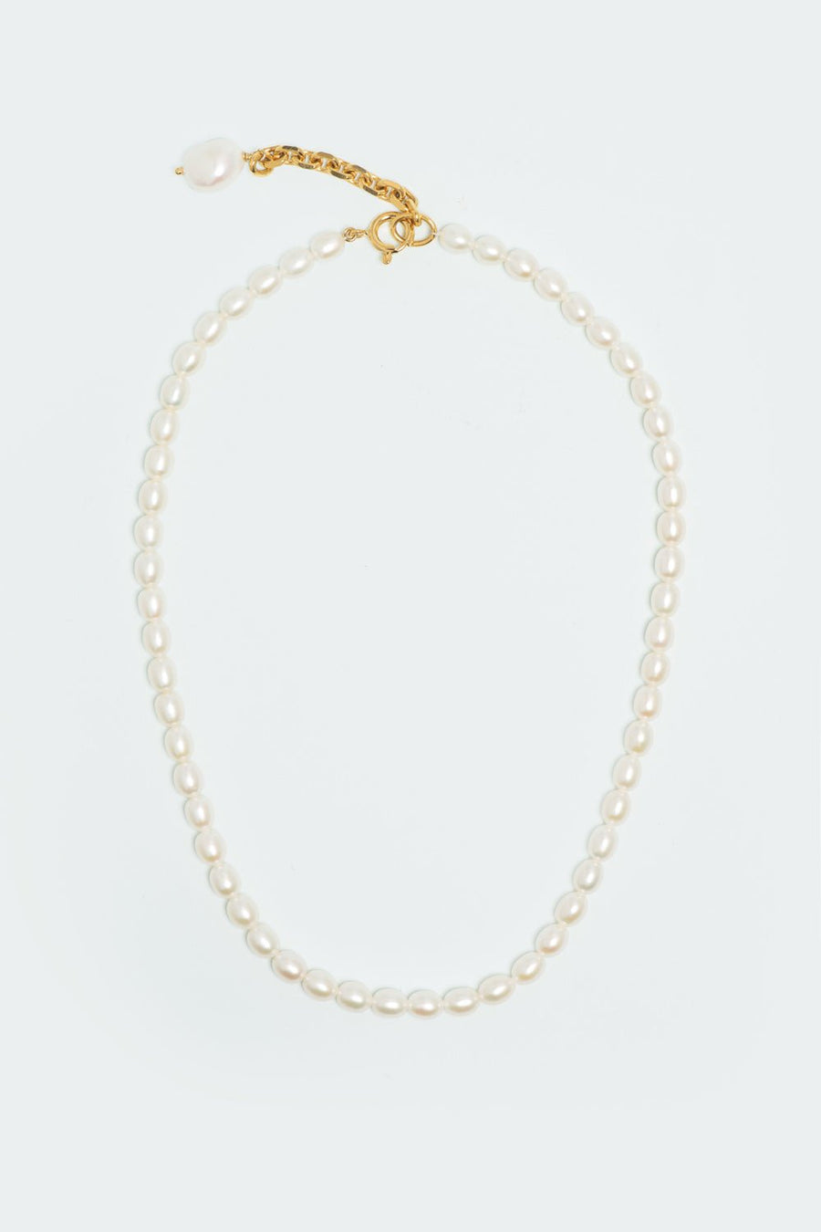 Wouters & Hendrix - Pearl Necklace with Chain Surate in Gold