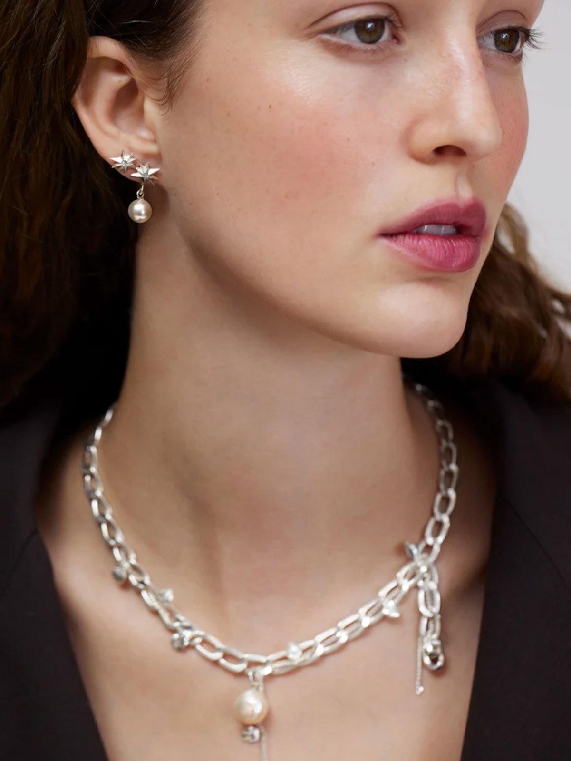 Wouters & Hendrix - Asymmetric Stud Earrings With Crystal and Dangling Pearl in Silver