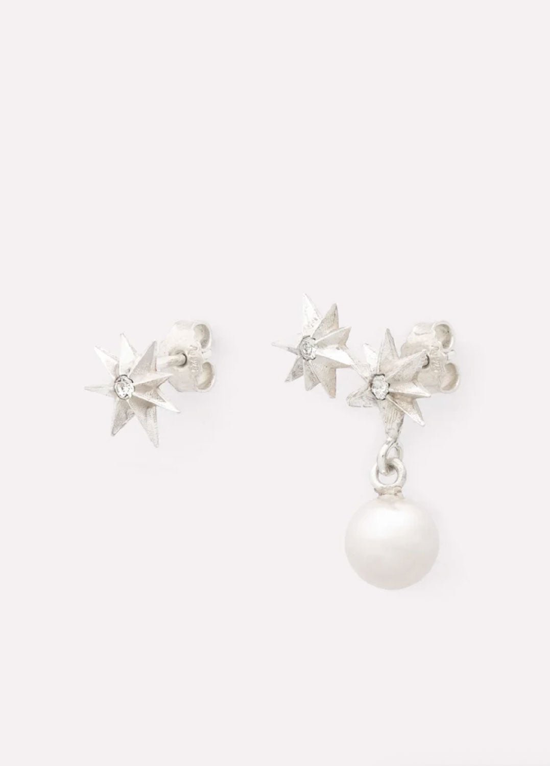 Wouters & Hendrix - Asymmetric Stud Earrings With Crystal and Dangling Pearl in Silver