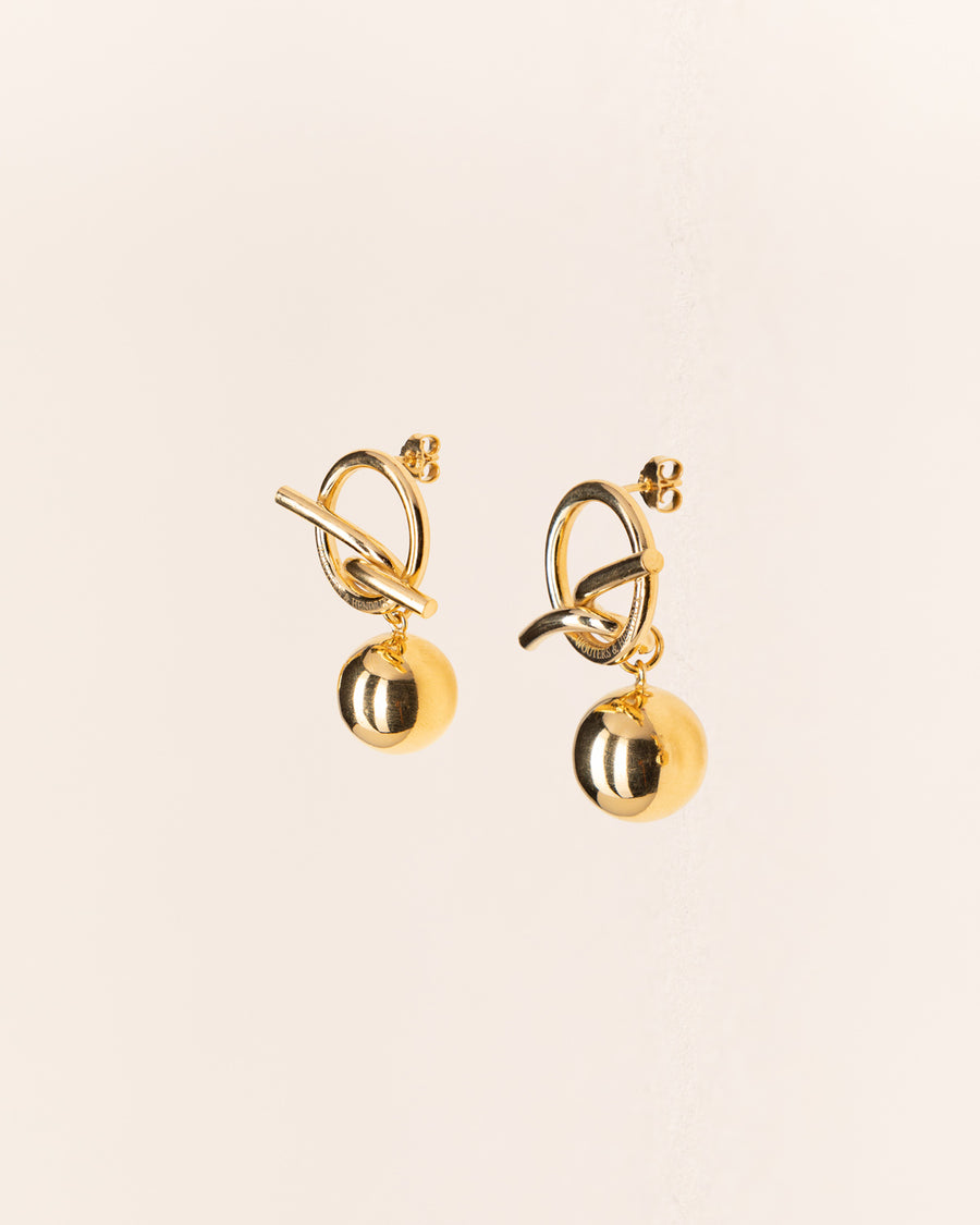 Wouters & Hendrix - Gold T-Bar Earrings