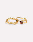 Wouters & Hendrix - Thorned Ring Set with Heart-Shaped Garnet in Gold