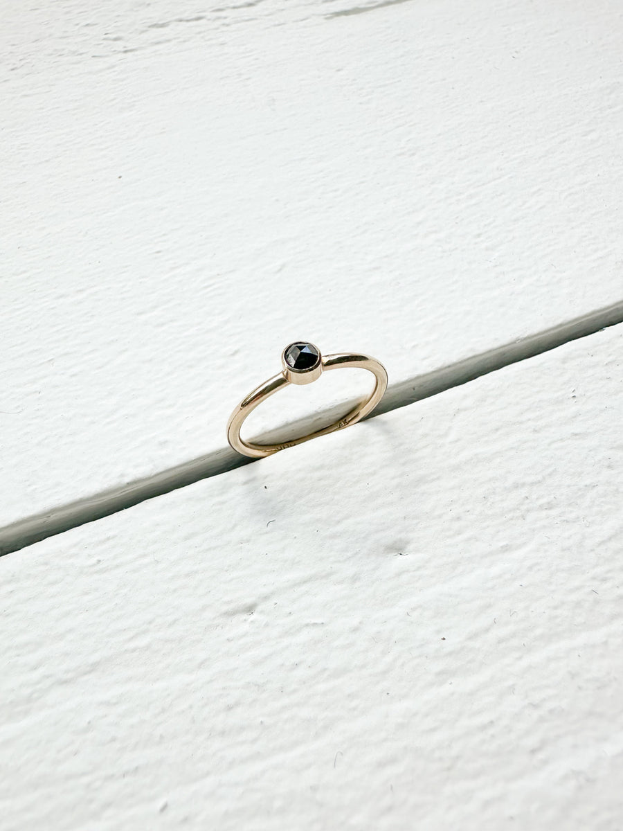 JANE HOLLINGER - 14k Yellow Gold ring with Rose Cut Black Diamond