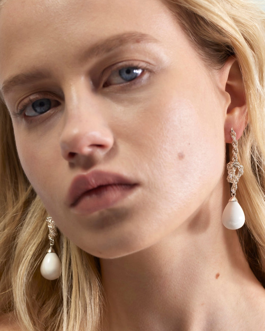 Wouters & Hendrix - Knotted Buoy Drop Earrings in Silver