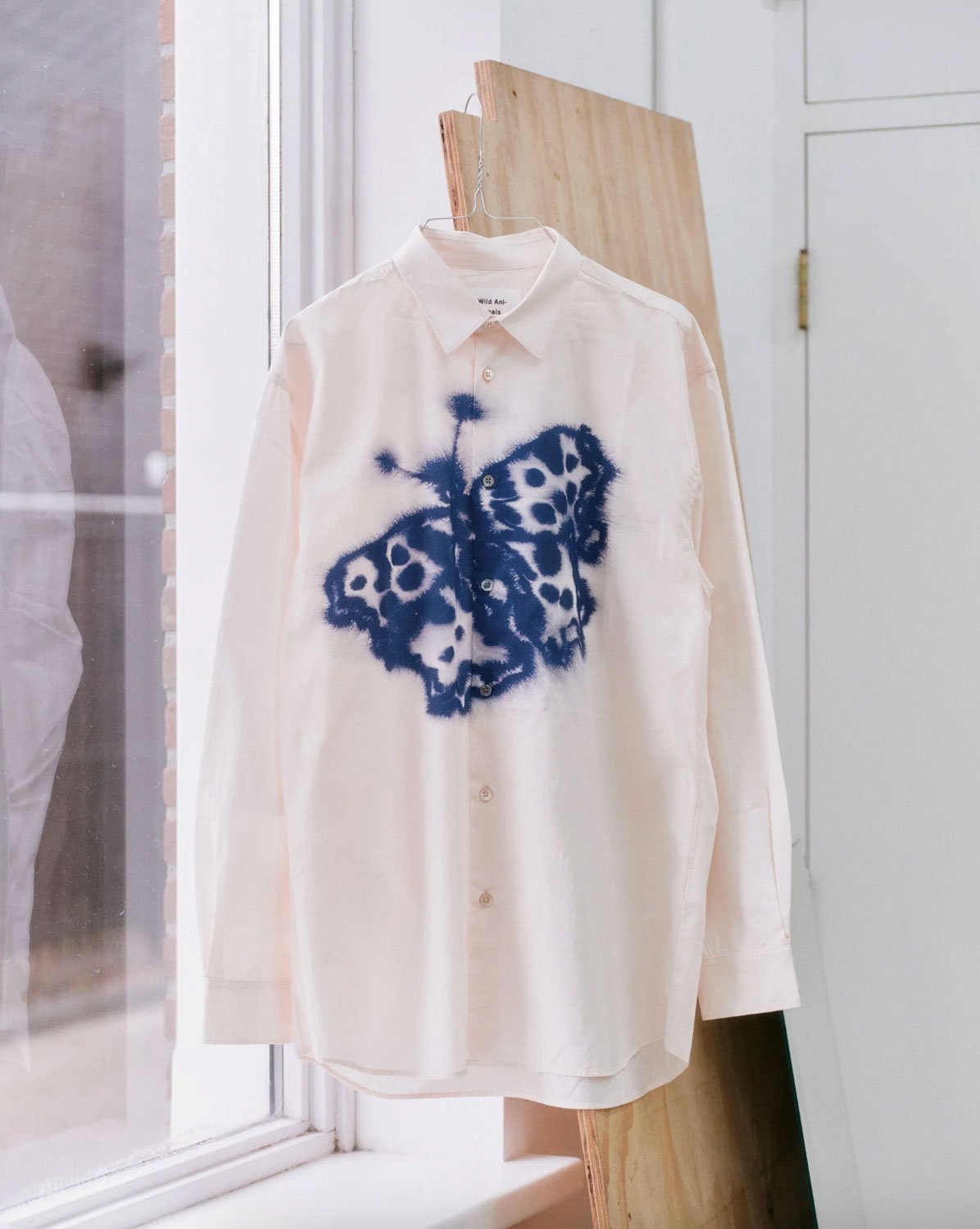 W.I.L.D. A.N.I.M.A.L.S. - Butterfly Shirt in Soft Pink