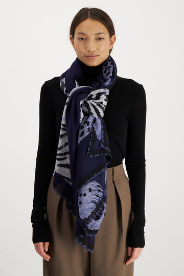 INOUI EDITIONS - 130 Chatou Scarf in Navy