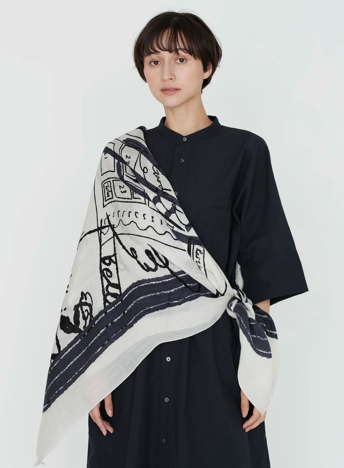 MANIPURI - Inversion Fish Scarf in Off White