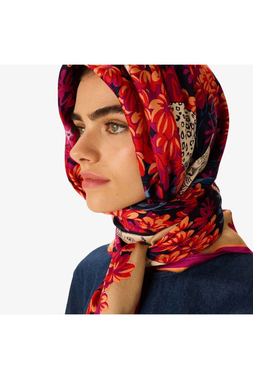 INOUI EDITIONS - BESTIARE 130 SQUARE SCARF in FUCHSIA