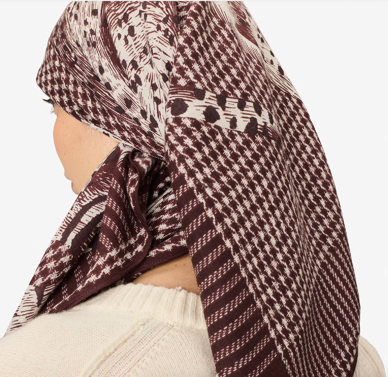INOUI EDITIONS - Square Scarf 100 Jorgen in Burgundy