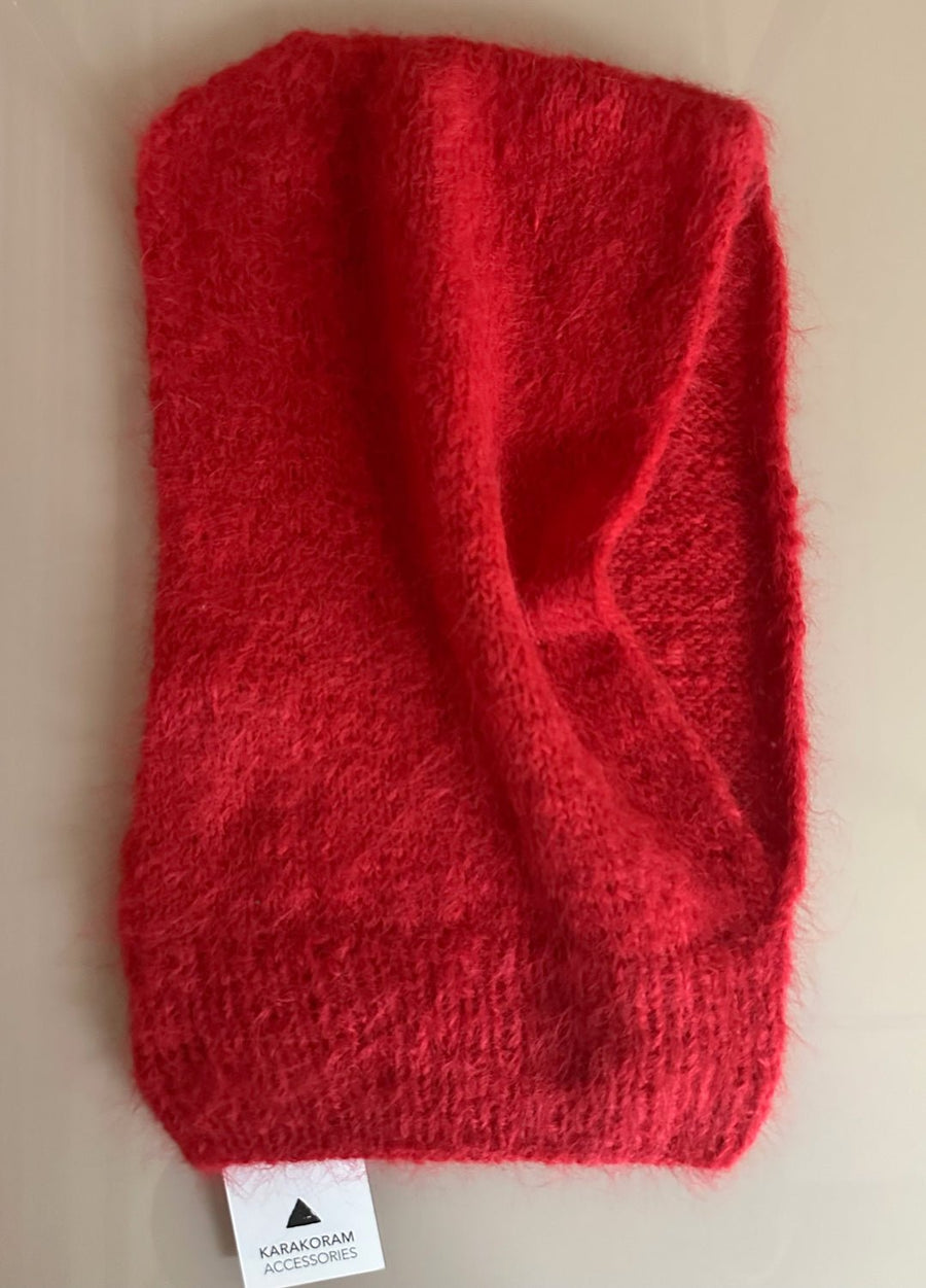KARAKORAM - Knitted Hood in Red
