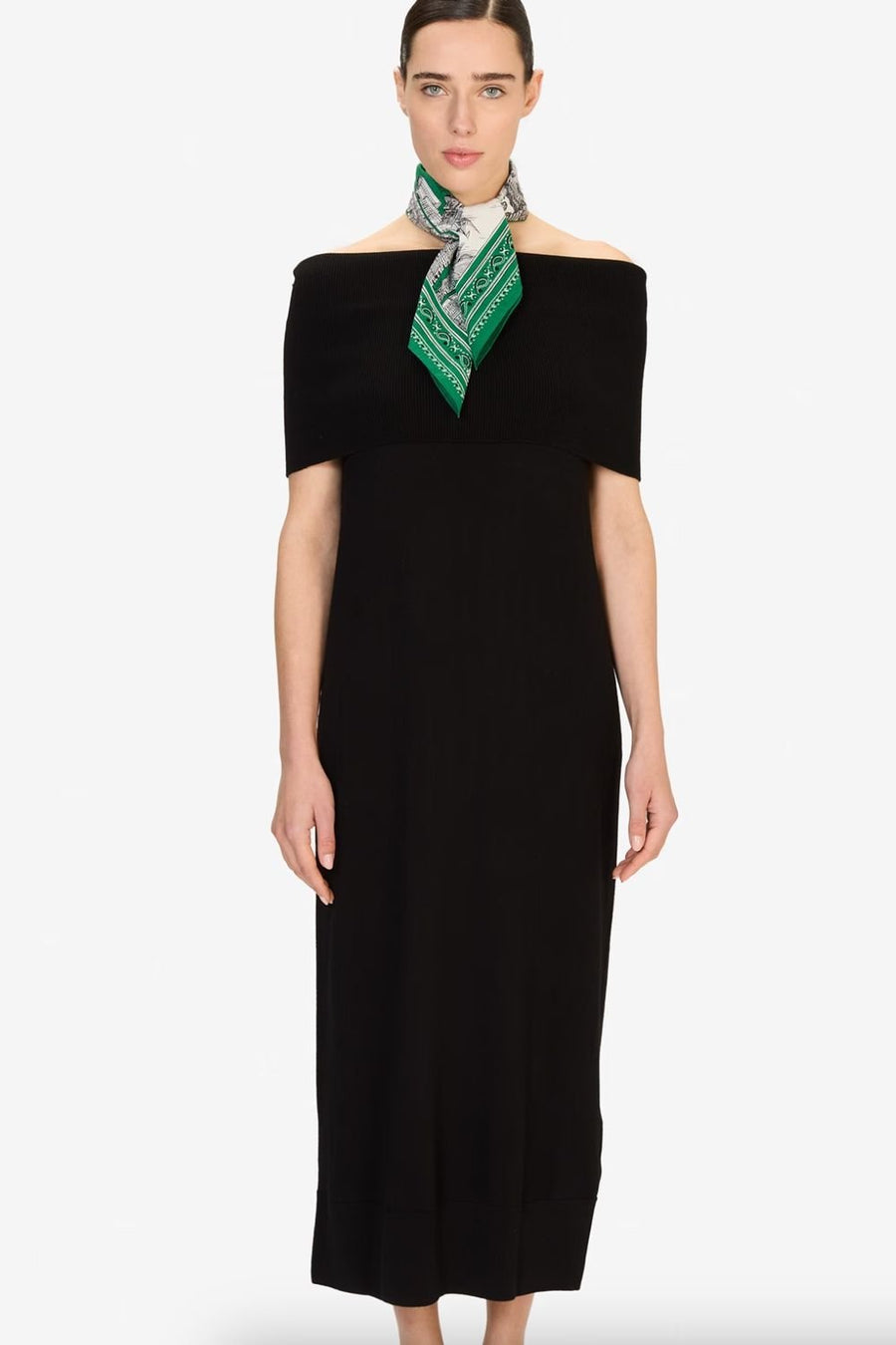 INOUI EDITIONS - Louvre Square 65 Scarf in Green